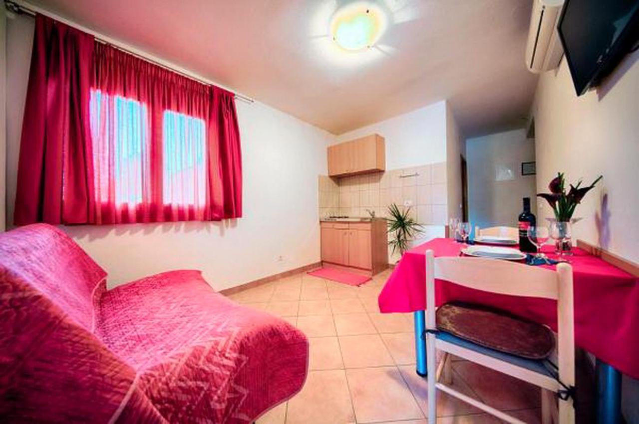 Apartments Bruna Lastovo Ruang foto